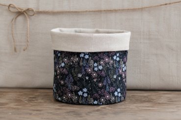 Calais by Claire’s Creative Forest – Baumwollwebware Wildblumen dunkelblau
