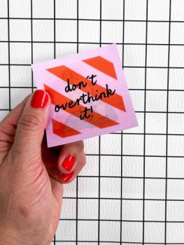 Flippatch - das aufnähbare Wackelbild-Patch - DON'T OVERTHINK IT