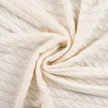 Strickstoff„Nordic Cable Matilda“ – Zopfmuster,  ecru