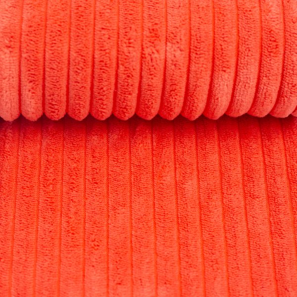Wanja Cord Samt gerippt in der Farbe orange