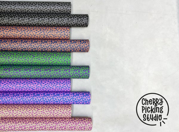 Kunstleder "Brush & wild" by Cherry Picking - Brushstrokes grau